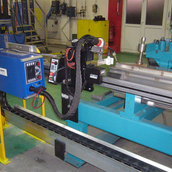 RAILMAG - Rack-and-pinion welding carriage